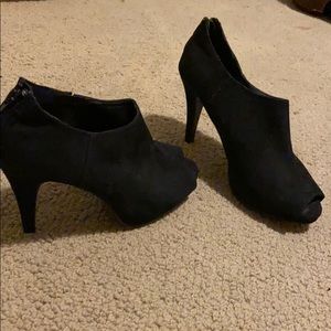 Black peep toe heels